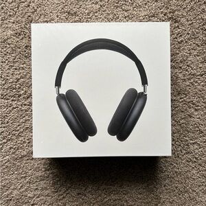 Apple AirPod Max Brand New USB-C Over-Ear Headphones - Sleek Black Design